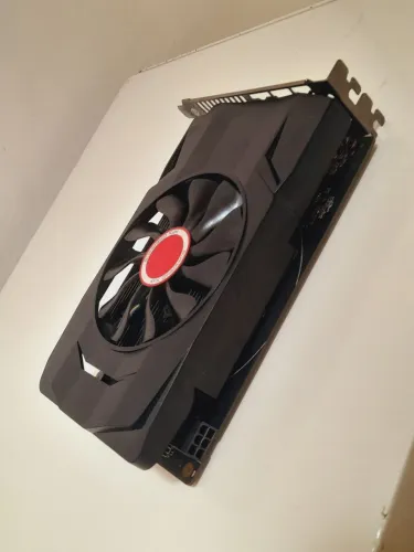 Placa de vídeo XFX RX 560D 4GB GDDR5
