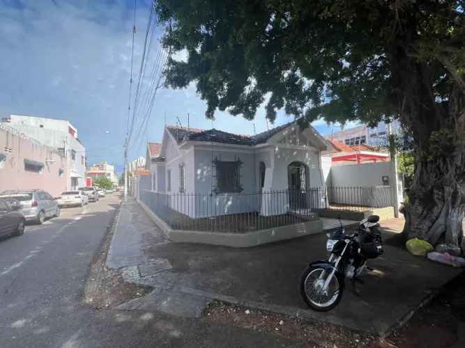 Imóvel para aluguel com 200 metros quadrados com 12 quartos em Cidade Alta - Natal - RN