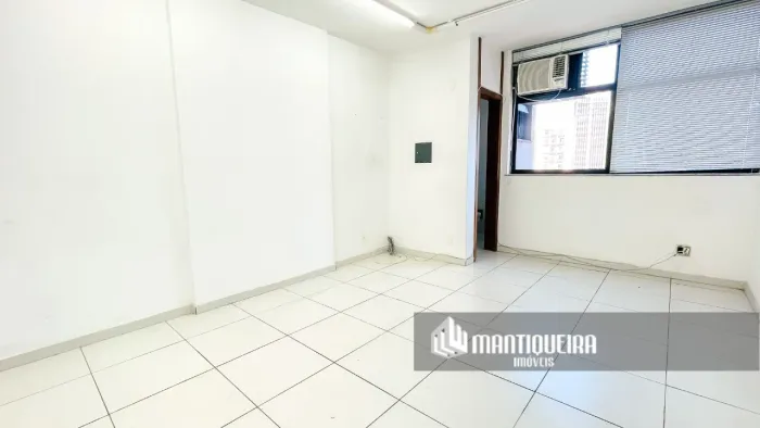 Venda, Sala Comercial com 25m², Savassi, Belo Horizonte.
