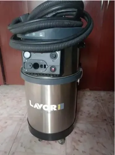 Extratora Lavor 220W quente e frio