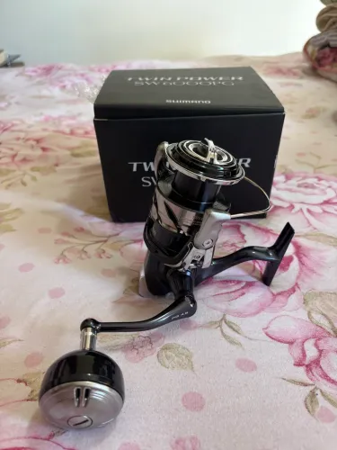 Molinete Shimano Twin Power SW6000 PG