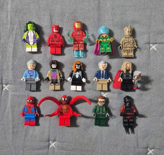 Lego Marvel minifiguras