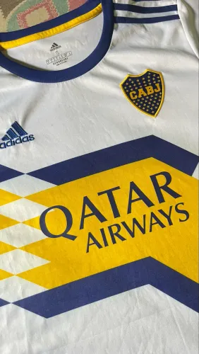 Camisa e Boné do Boca Juniors.