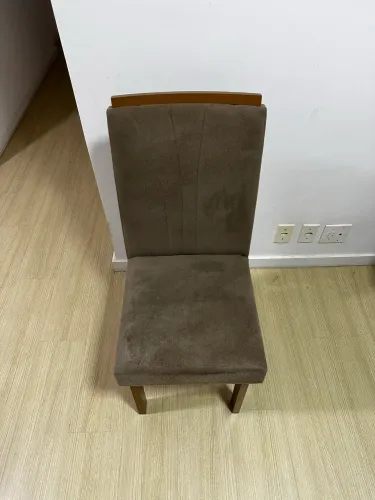Mesa de Jantar com 6 Cadeiras Estofadas Bege