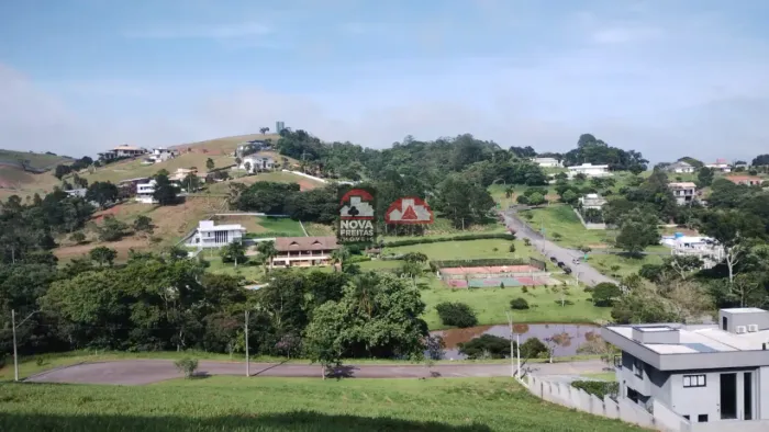 Terreno Padrão em Condomínio em Jambeiro