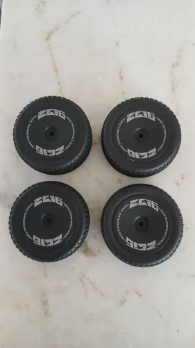 4 rodas off road originais do Wltoys 144001 1/14