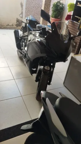R3 ABS conected 2026 só um mês de uso.Recebo moto de menor valor. Parcelo a diferença.