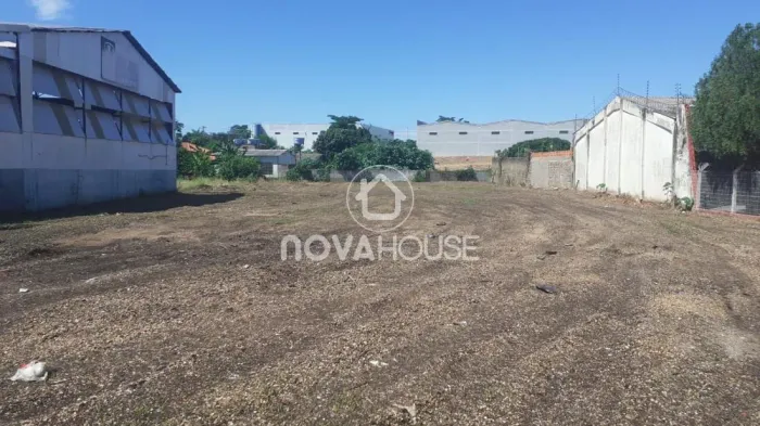 AREA DE 5 MIL METROS² BEM LOCALIZADO NA AV. BEIRA RIO CUIABÁ/MT