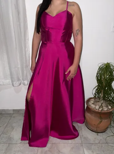 Vestido de festa fúcsia