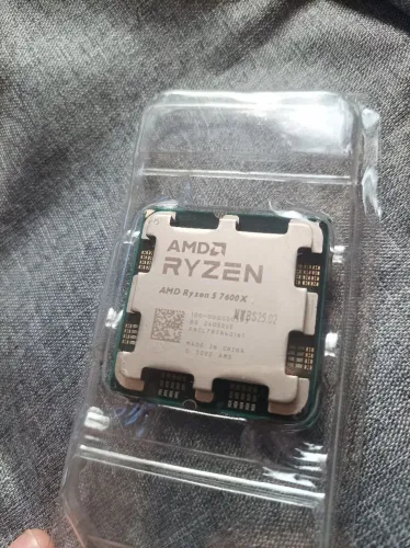 cpu ryzen 5 7600x perfeito envio olx pay Amd 5 7600x pode retirar pessoalmente também