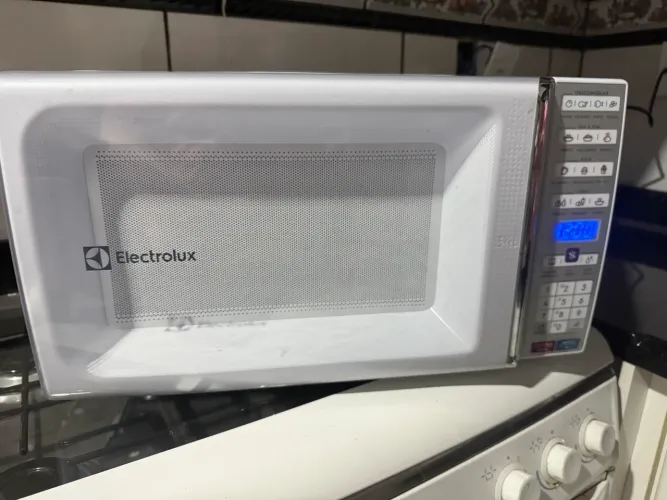Forno Microondas 34 Litros Impecável Seminovo