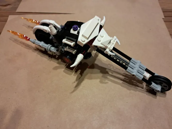Lego Set 2259 Ninjago Moto esqueleto