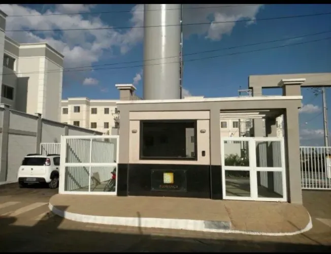 Alugo apartamento mobiliado no Florença