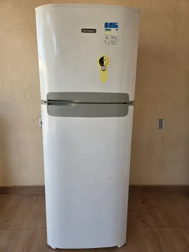 Vendo Geladeira Continental FROOSFREE 472 litros