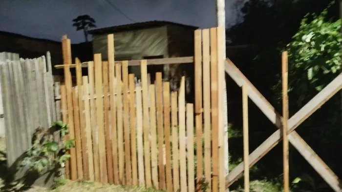 TERRENO NO BAIRRO DO TENONÉ/ RUA 8 DE MARÇO 