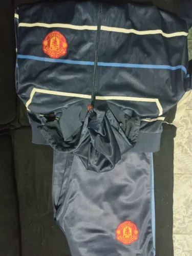 Vendo conjunto de Time manchester United G