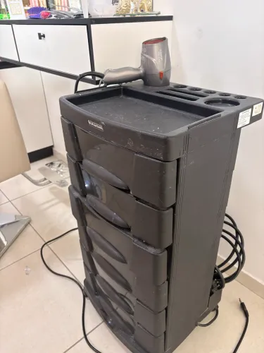Gaveteiro para salão  estado de novo 