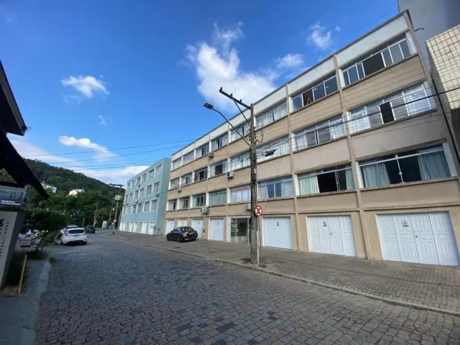 APARTAMENTO no CENTRO com 2 quartos para LOCAÇÃO, 103 m²