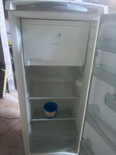 Geladeira consul frost free Facilit 300lts conservada