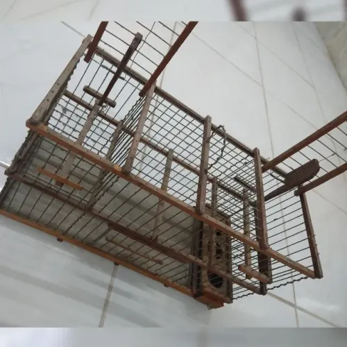 Gaiola com 2 alçapões