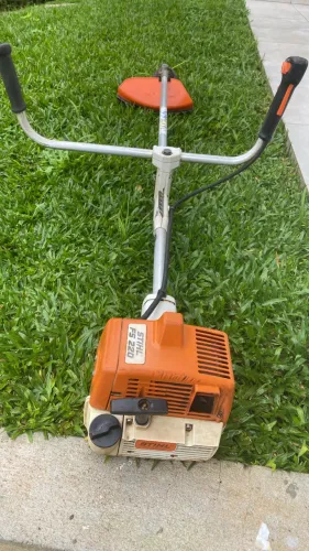 Roçadeira stihl fs 220