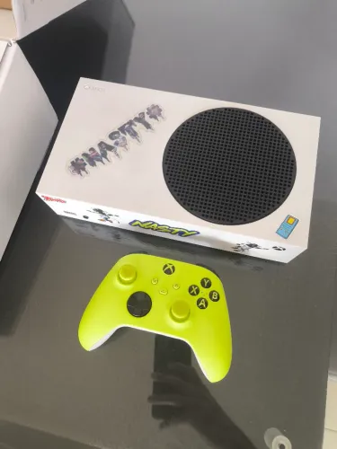 Xbox Séries S 512GB 1 Controle