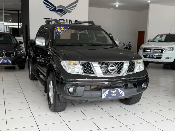 Nissan Frontier LE CD 4X4 2.5 TB Diesel Mec. 2011