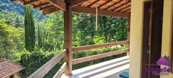 Casa em Condomínio para Venda em Teresópolis, SERRINHA, 3 dormitórios, 2 suítes, 4 banheir