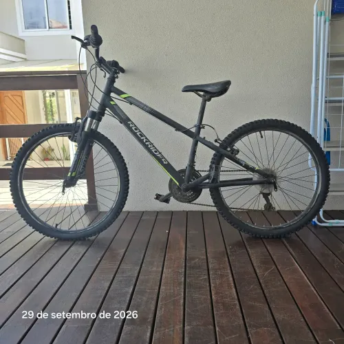 Bicicleta Decathlon MTB Explore 500 Aro 24 Rockrider Preta