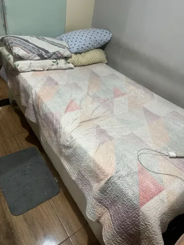 Box cama viúvo + colchão, usado mais em bom estado