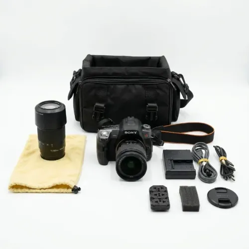 Kit Sony Alpha A550 14.2MP com lentes 18-70mm e 75-300mm e acessórios