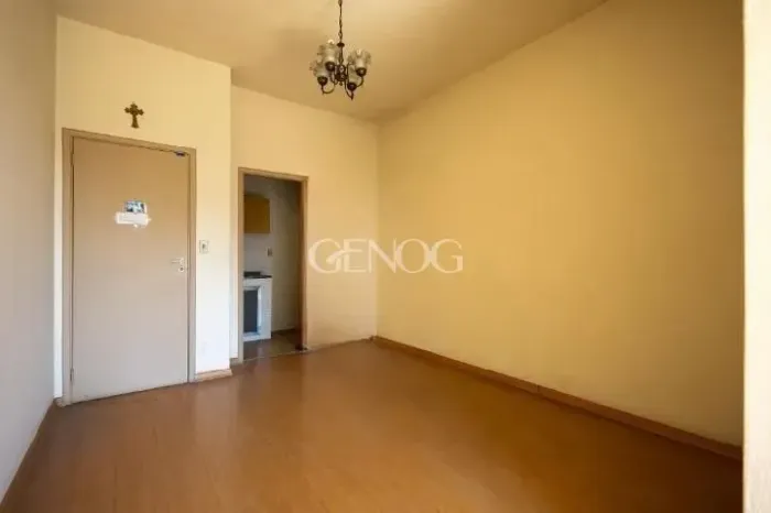 Excelente Quarto e sala na Rua Santo Afonso
