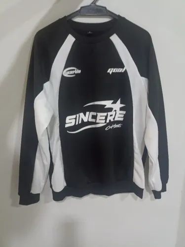 Suéter/moletom casual Preto e Branco