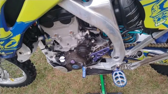 Vende-se Yamaha wr 450 moto impecável para pessoas exigente igual pode ter melhor não