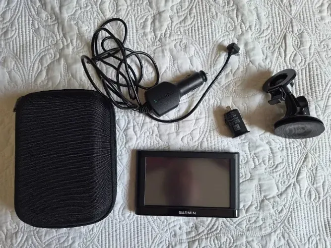 Gps Automotivo Garmin 55lm Usado Com Acessórios