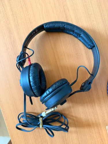 Fone sennheiser hd 25