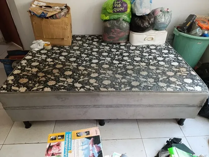 Vendo cama de casal