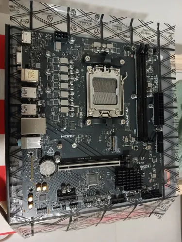 Placa mãe MSI mATX A620M-E excelente estado, apenas 10 meses de uso