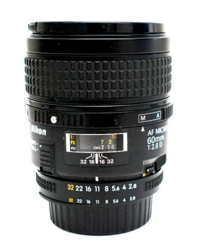 Lente Micro Nikon AF 60mm 2.8D em excelente estado