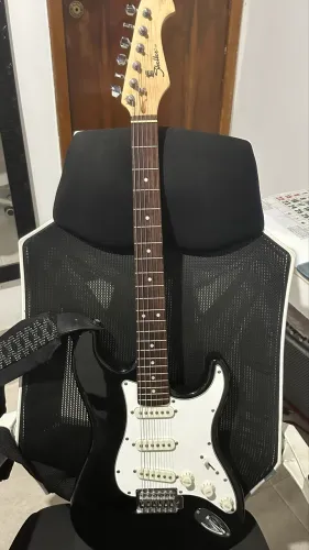GUITARRA SHELTER STRATOCASTER
