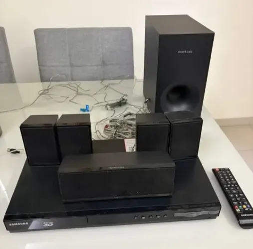Home Theater Samsung HT-E3500/ZD,  Blu-ray,3D,DVD,CD 500W RMS,  Leia Informações Na Descri
