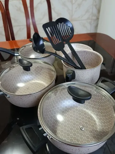 Jogo de Panelas 8 Peças Antiaderente Premium 5 Camadas + Tampas de Vidro