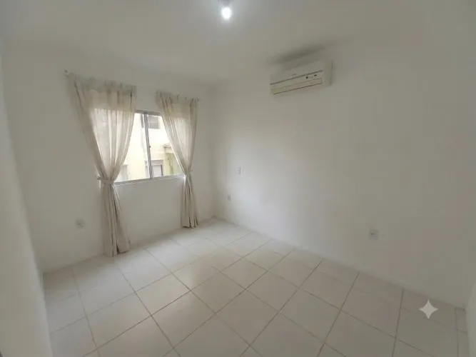 ALUGO QUARTO