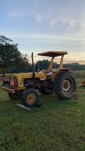 Valmet 85 com grade R$69k