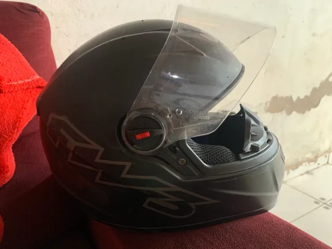 Capacete fw3 com intercomunicador
