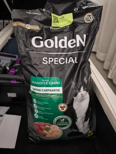 Racao Golden Special Gatos Castrados Frango e Carne 10,1kg