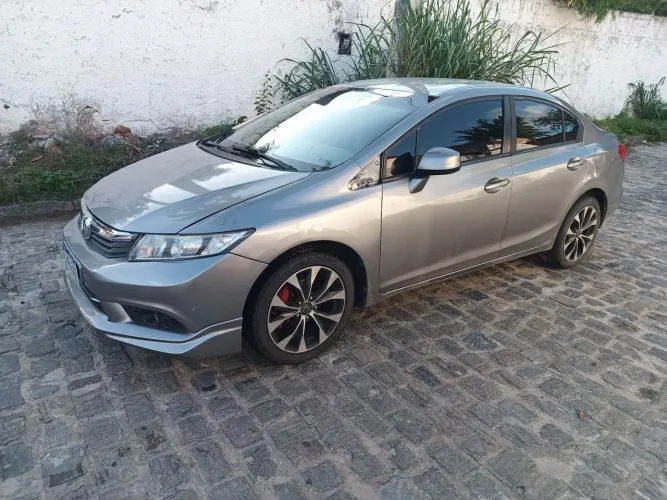 Honda Civic Sedan LXS 1.8/1.8 Flex 16V Aut. 4P 2013