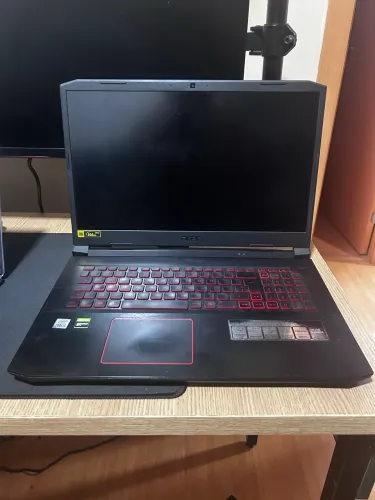 Acer Nitro 5 17,3? 144Hz GTX 1650 ? para retirada de peças
