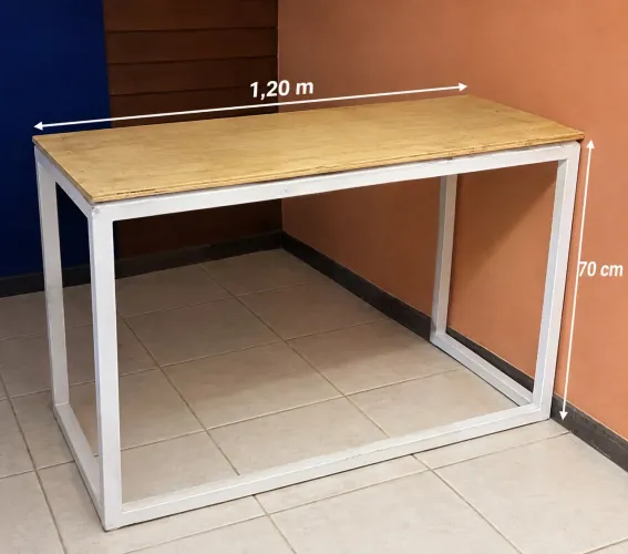 Mesa de trabalho - Escrivaninha