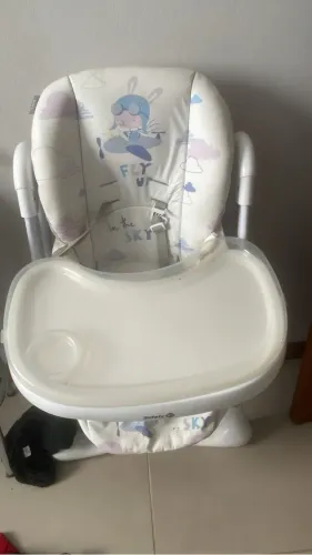 Cadeirinha de alimentação